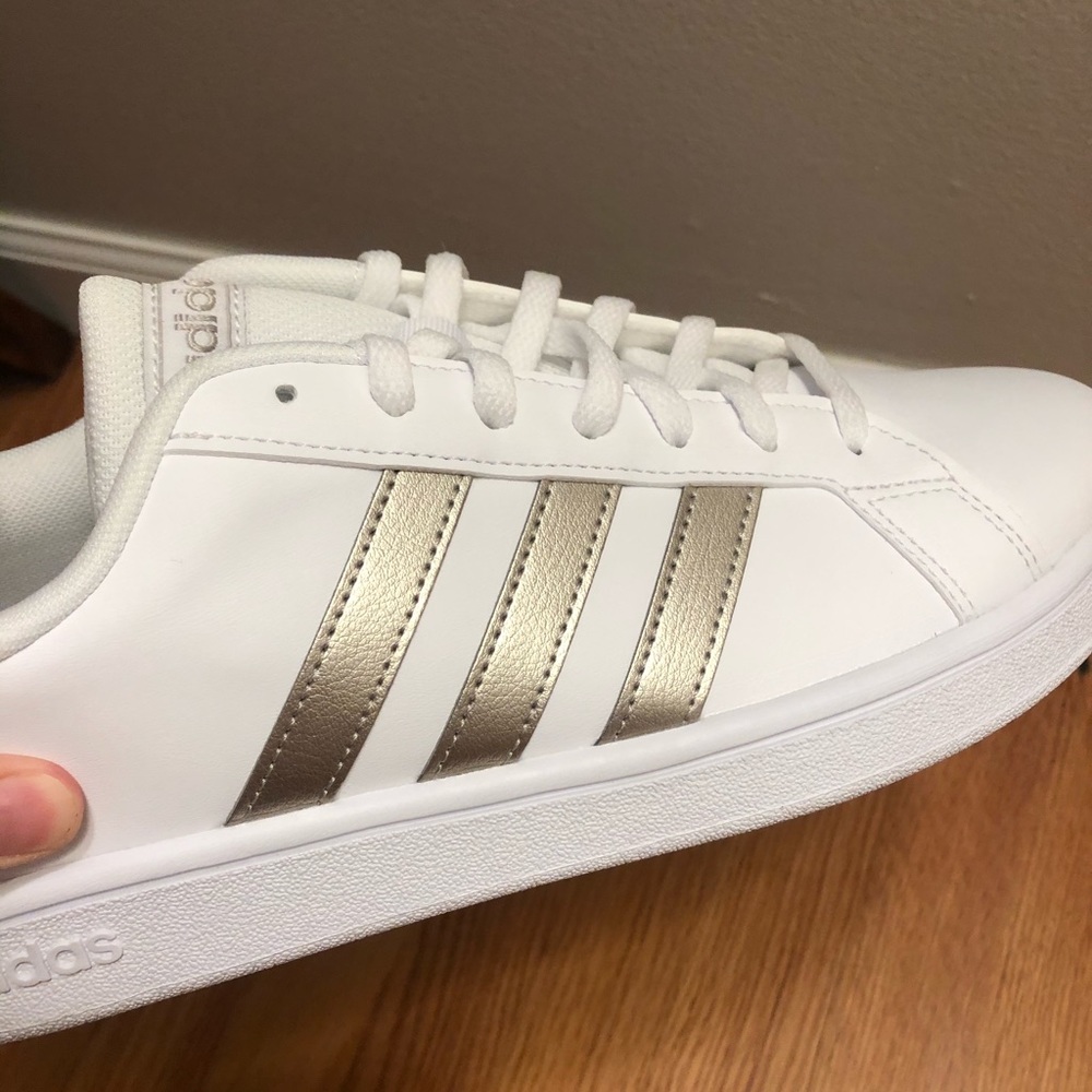 New Adidas Women’s Grand Court Sneaker